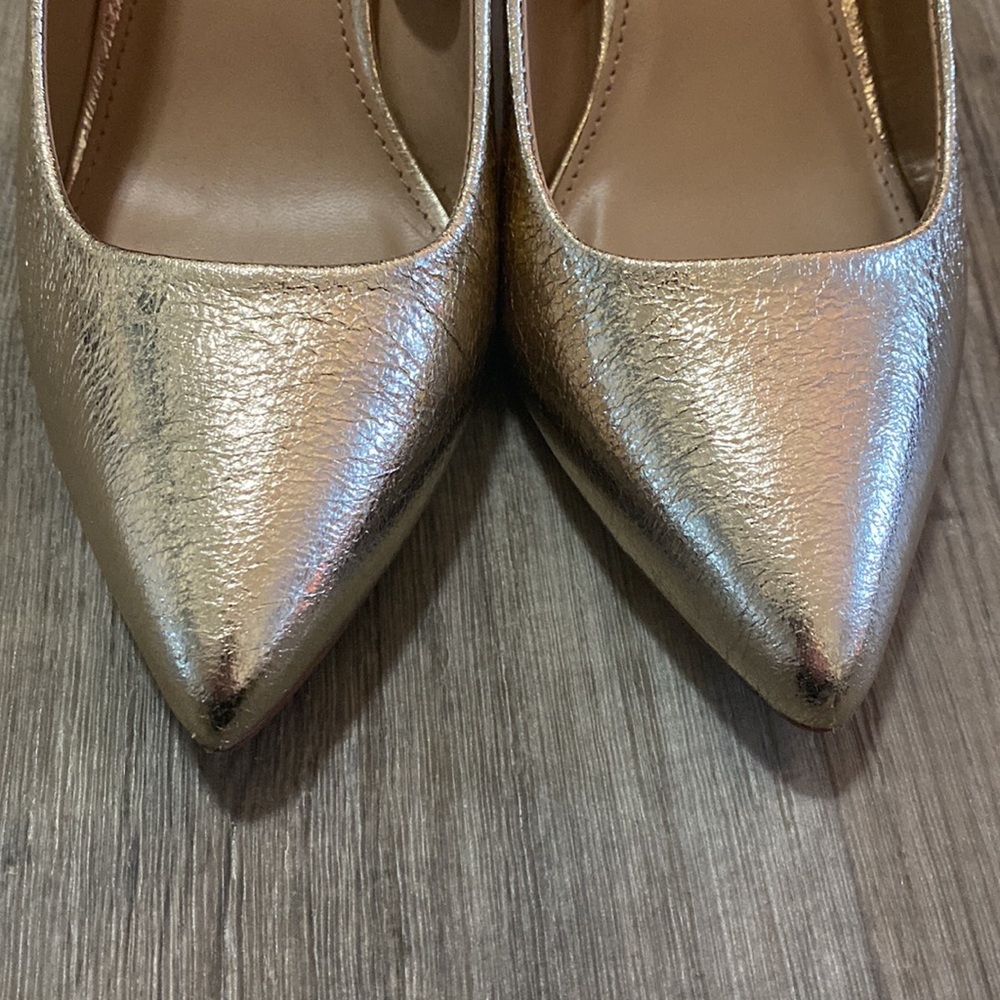 A New Day Gold Metallic Heels - Picture 5 of 7
